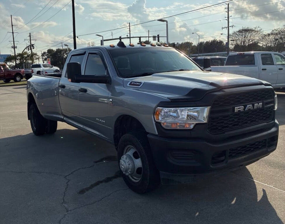 2022 RAM 3500 Tradesman Crew Cab LB DRW 4WD
