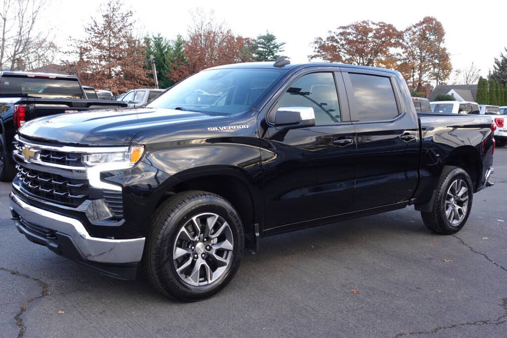 2023 Chevrolet Silverado 1500 LT Crew Cab 4WD