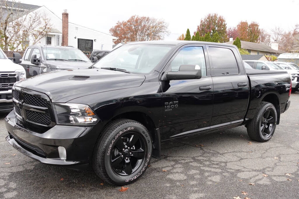 2023 RAM 1500 Classic Express Crew Cab 4WD