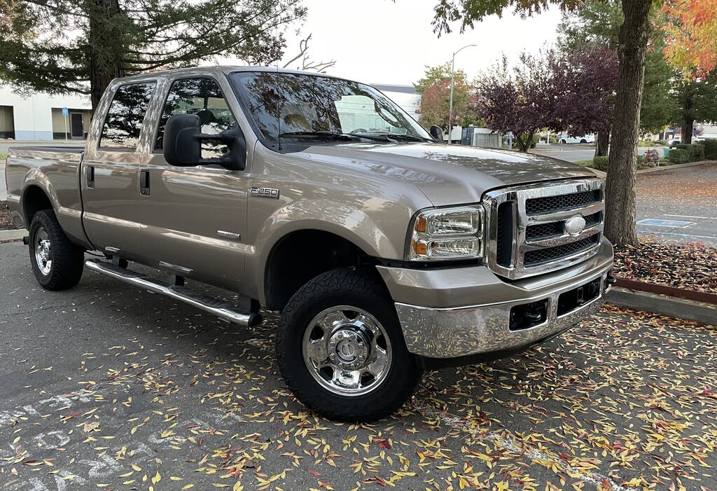 2007 Ford F-250 Super Duty XLT Crew Cab 4WD
