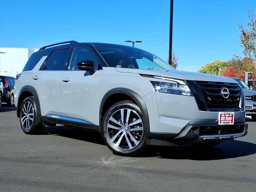 2024 Nissan Pathfinder Platinum 4WD