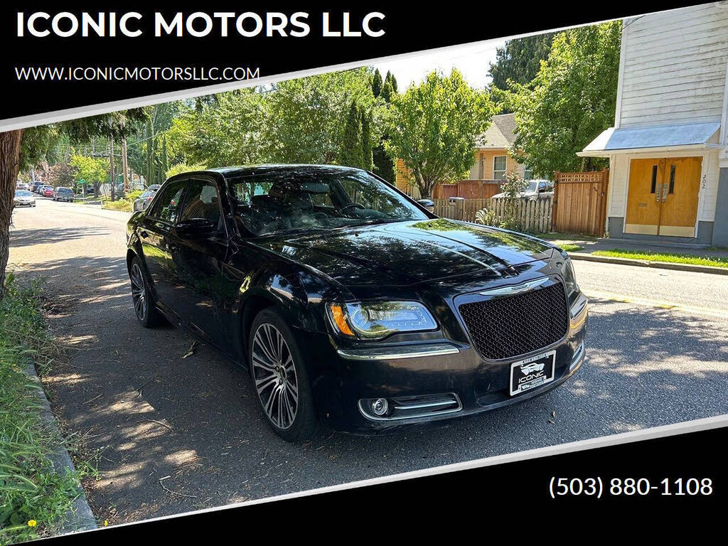 2013 Chrysler 300 S RWD