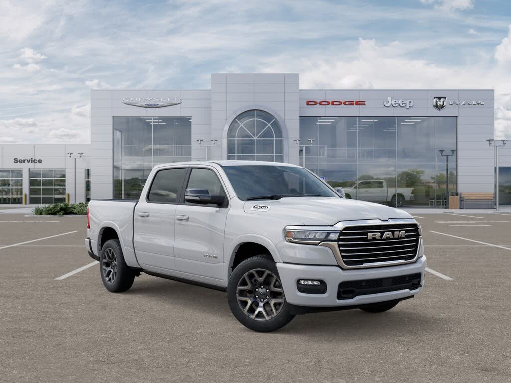 2026 RAM 1500 Laramie Crew Cab 4WD