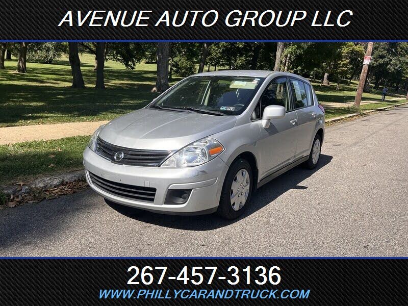 2012 Nissan Versa 1.8 S Hatchback