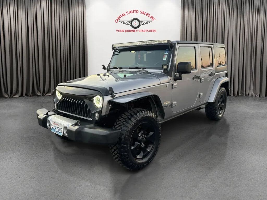2014 Jeep Wrangler Unlimited Sahara 4WD