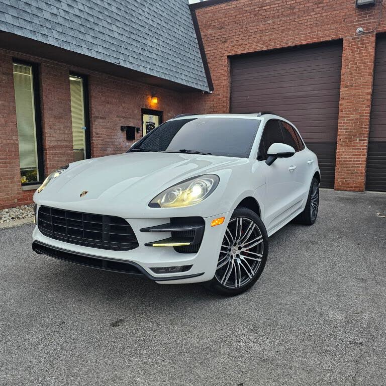 2015 Porsche Macan Turbo AWD