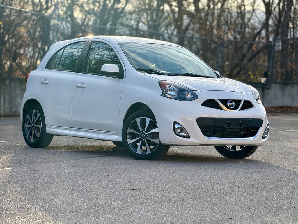 Nissan Micra SV FWD 2017