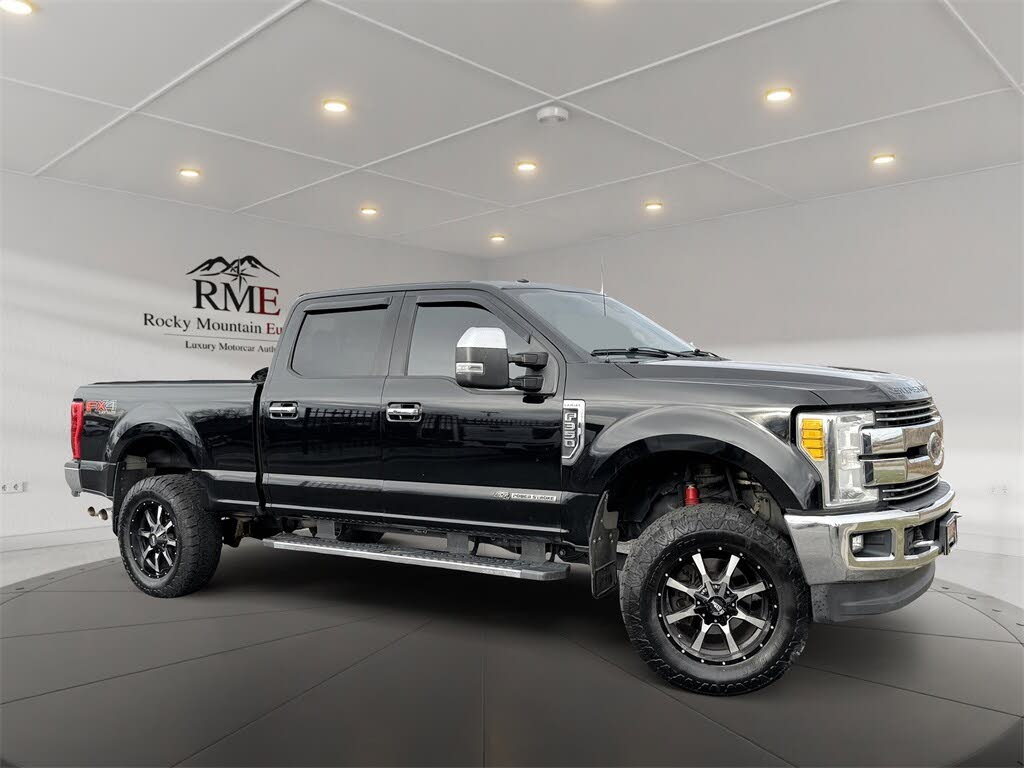 2017 Ford F-350 Super Duty Lariat Crew Cab 4WD