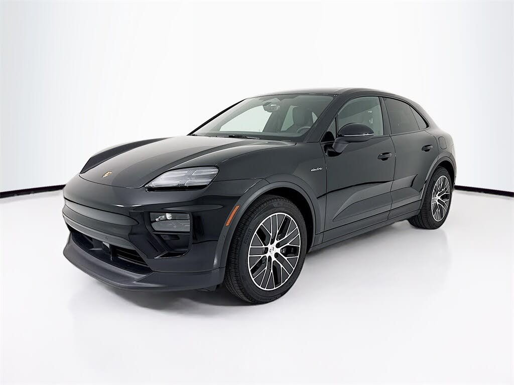 2025 Porsche Macan AWD