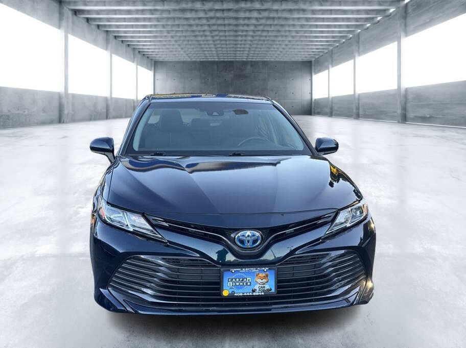 2018 Toyota Camry Hybrid LE FWD