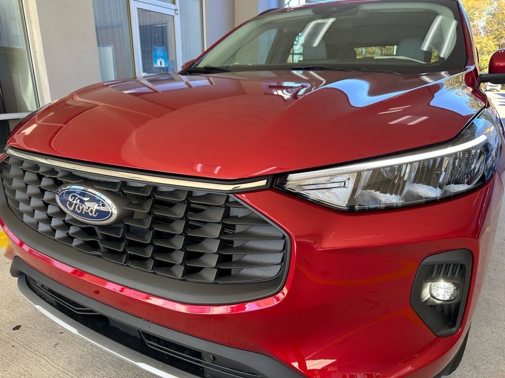 2026 Ford Escape Hybrid Plug-in FWD