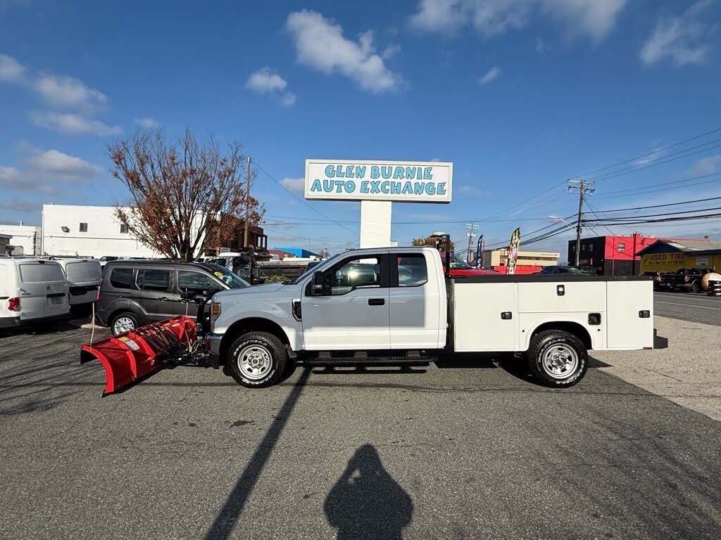 2020 Ford F-350 Super Duty Chassis XL SuperCab 4WD