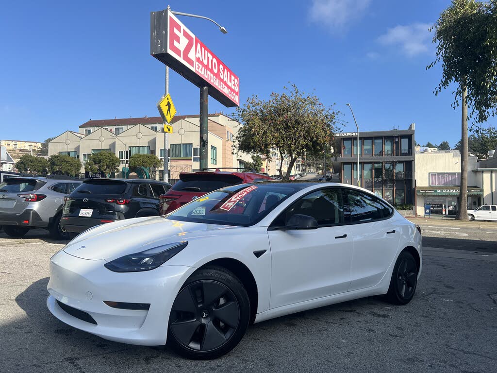 2023 Tesla Model 3 RWD