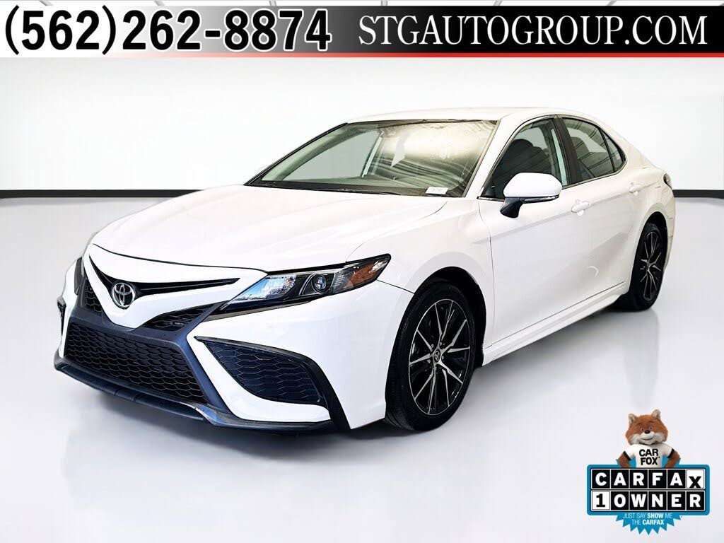 2024 Toyota Camry SE FWD