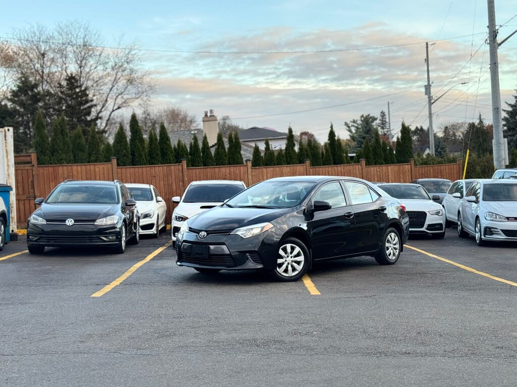 Toyota Corolla LE 2016