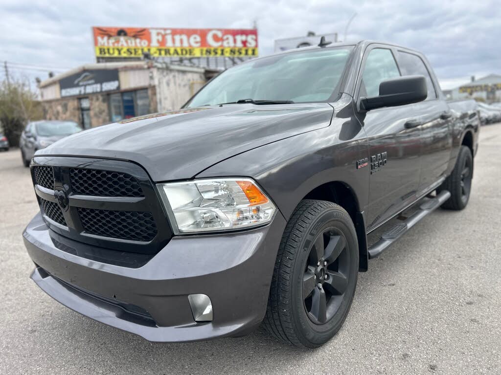 2020 RAM 1500 Classic Express Crew Cab SB 4WD