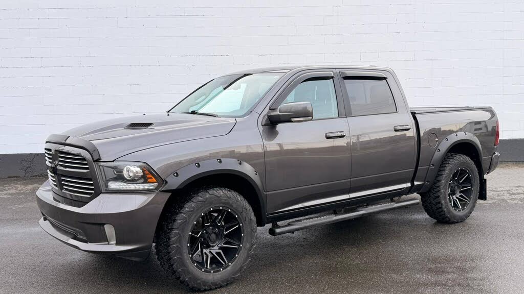 2017 RAM 1500 Sport Crew Cab 4WD