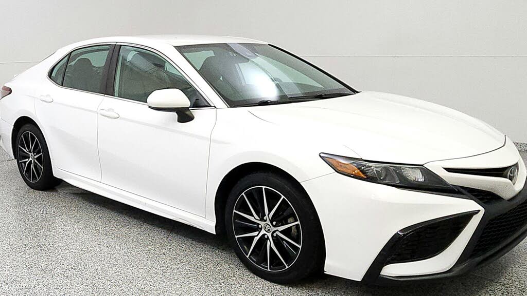 2021 Toyota Camry SE FWD