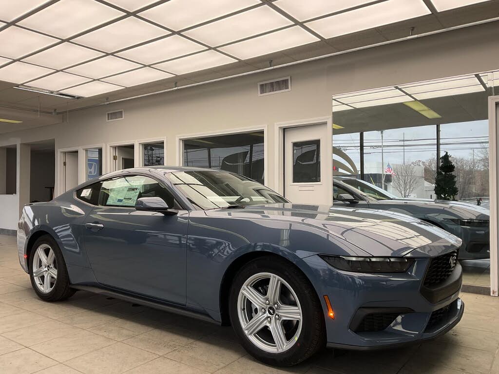 2026 Ford Mustang EcoBoost Premium Fastback RWD