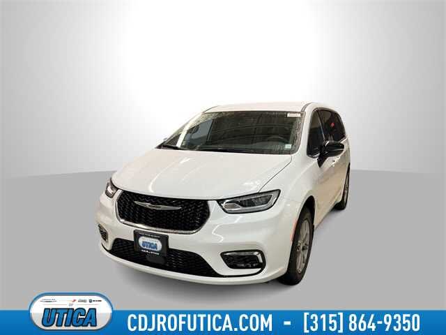 2026 Chrysler Pacifica Select AWD