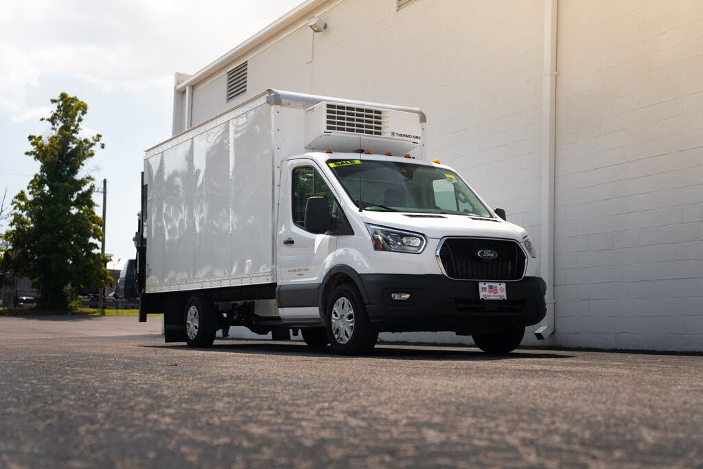 2023 Ford Transit Chassis 350 156 RWD