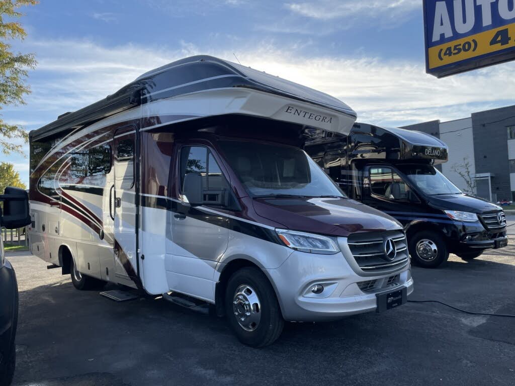 2022 Mercedes-Benz Sprinter 3500XD 170 V6 High Roof Crew Van RWD