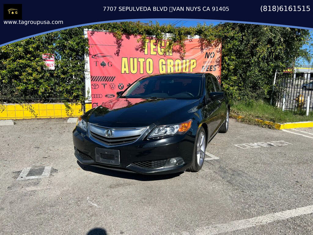 2013 Acura ILX 2.0L FWD with Technology Package