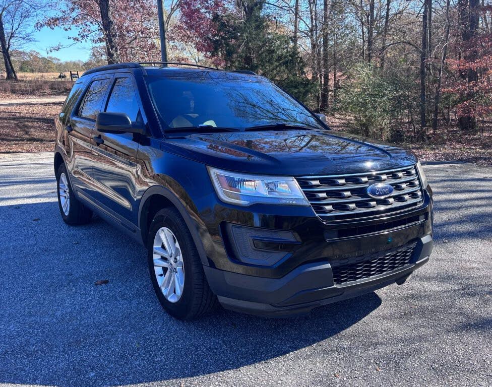 2017 Ford Explorer Base