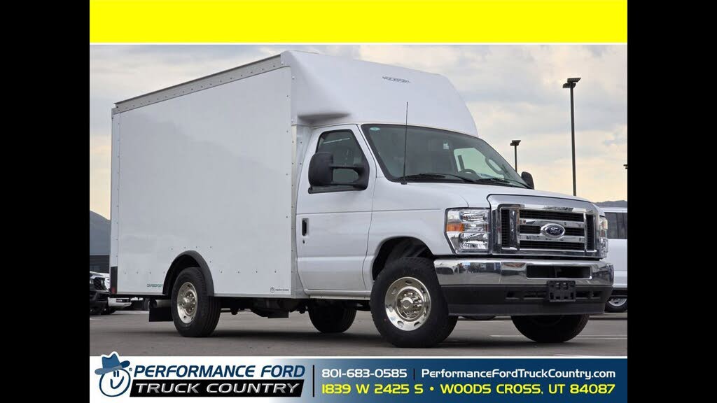 2025 Ford E-Series Chassis E-350 SD Cutaway SB DRW RWD