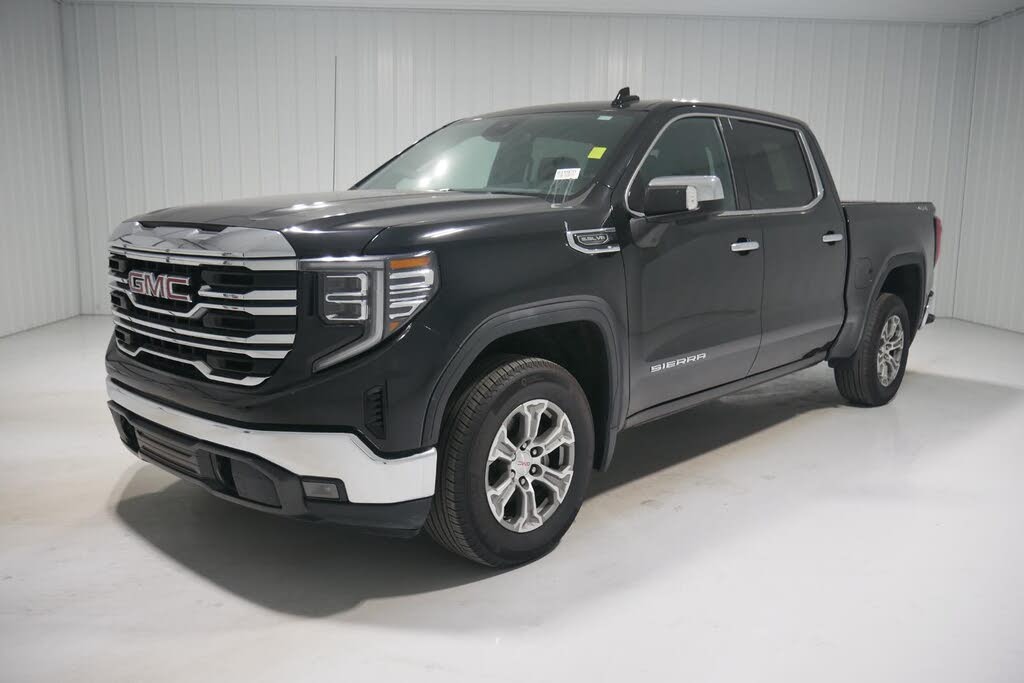 2024 GMC Sierra 1500 SLT Crew Cab 4WD