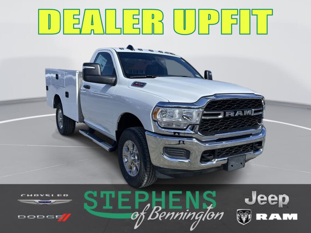 2024 RAM 3500 Chassis Tradesman Regular Cab 4WD
