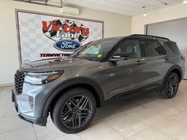 2025 Ford Explorer ST-Line AWD