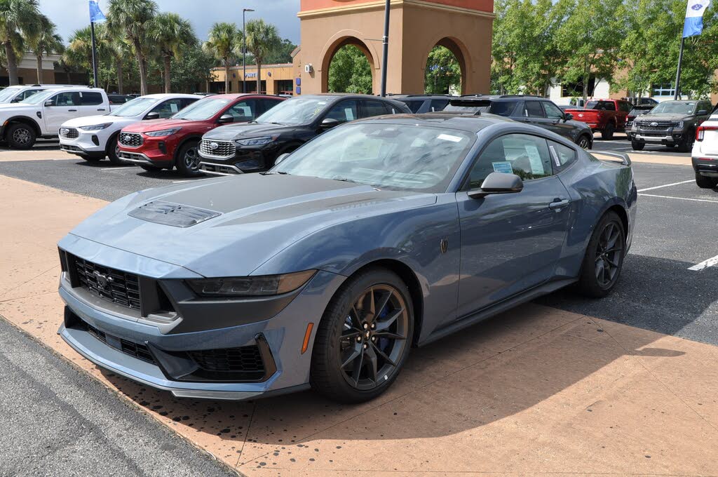 2025 Ford Mustang Dark Horse Fastback RWD
