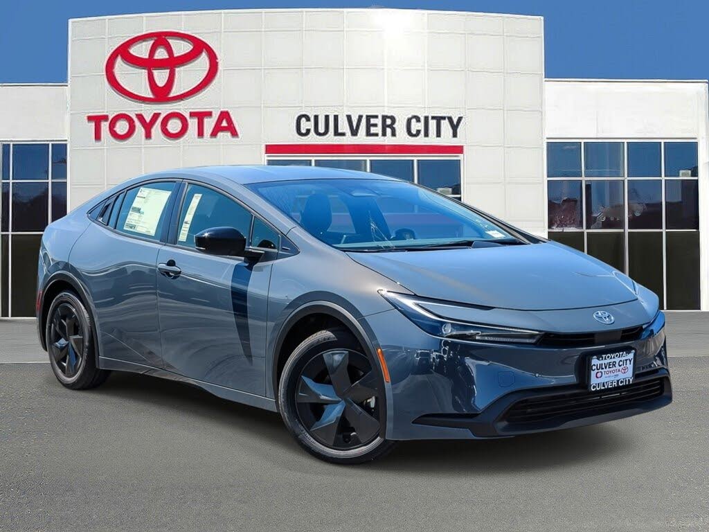 2026 Toyota Prius LE FWD