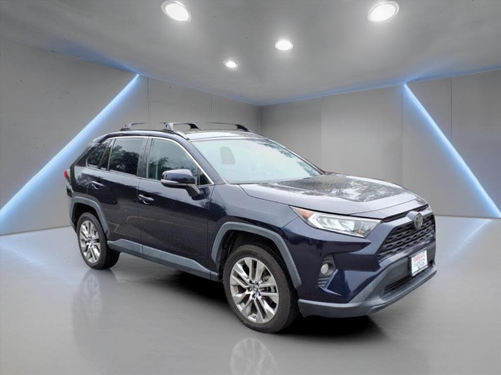 2019 Toyota RAV4 XLE Premium FWD
