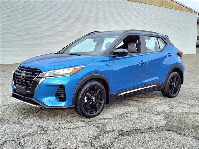 2021 Nissan Kicks SR FWD