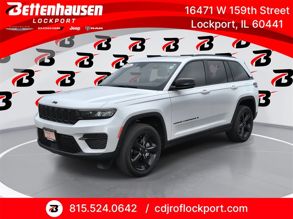 2023 Jeep Grand Cherokee Altitude 4WD