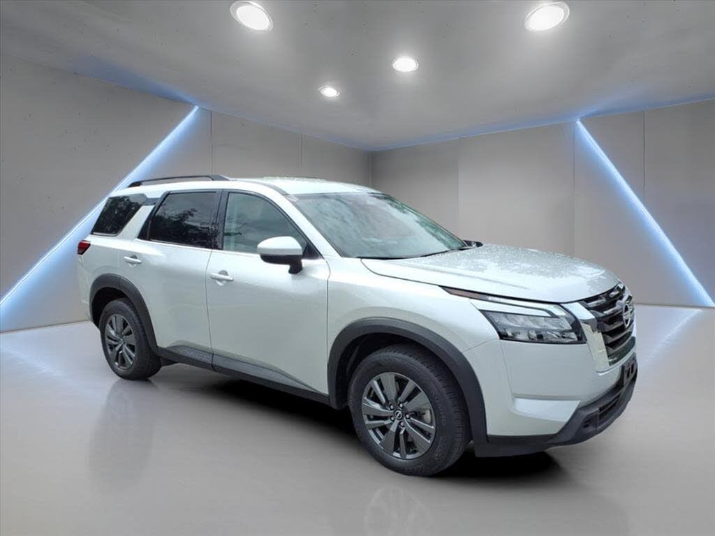 2024 Nissan Pathfinder SV 4WD