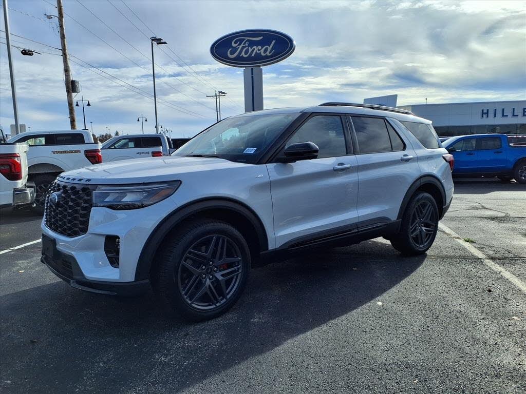2026 Ford Explorer ST-Line AWD