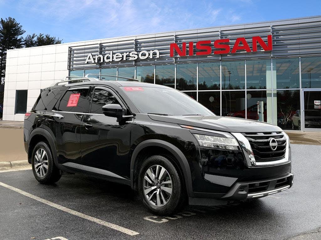2024 Nissan Pathfinder SL 4WD