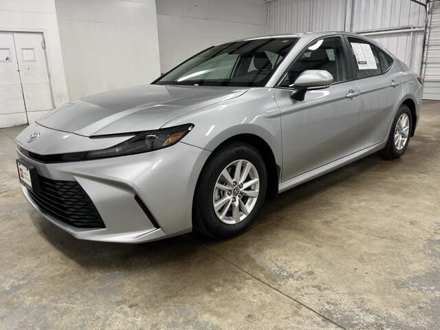 2025 Toyota Camry LE AWD