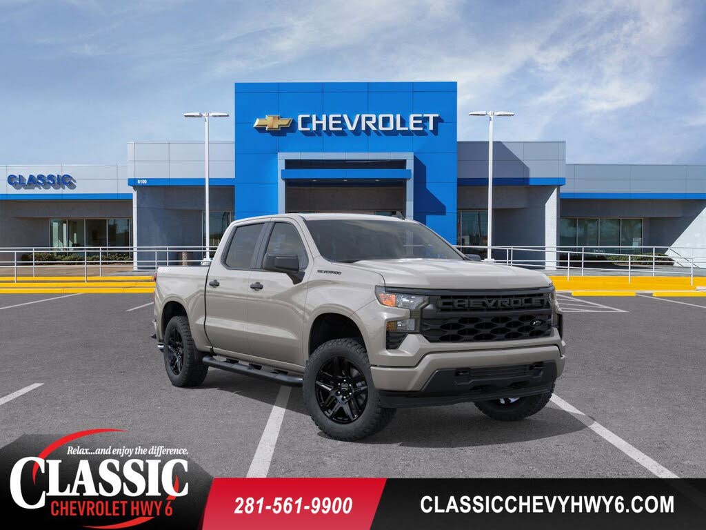 2026 Chevrolet Silverado 1500 Custom Crew Cab 4WD