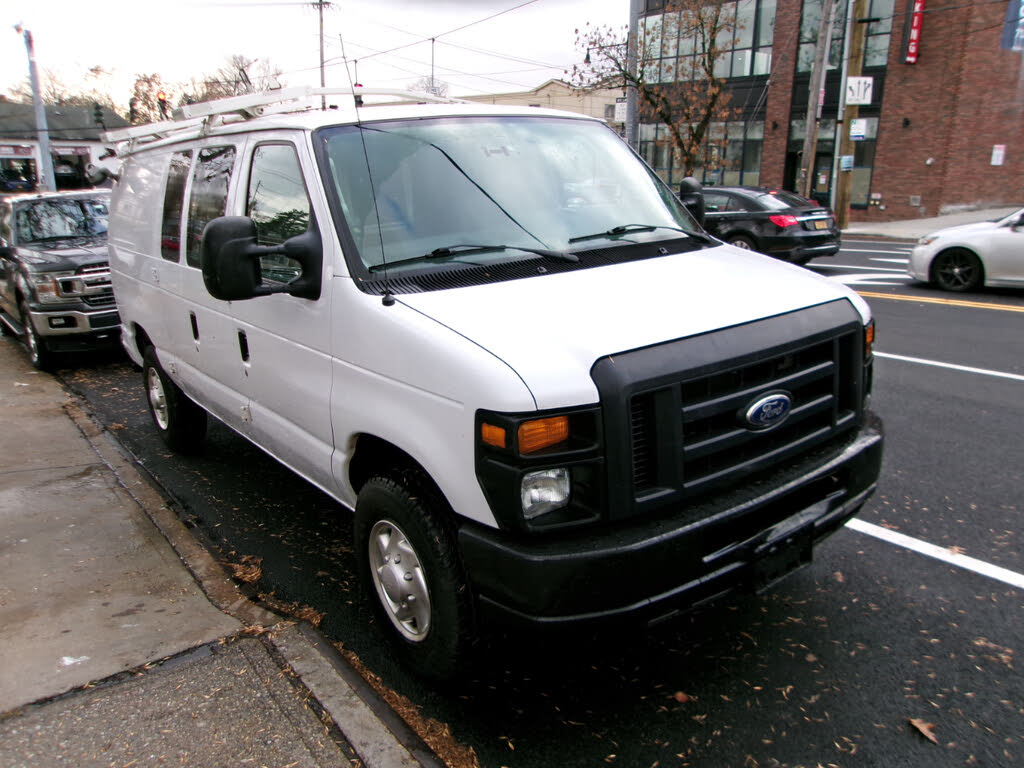 2014 Ford E-Series E-350 Super Duty Cargo Van