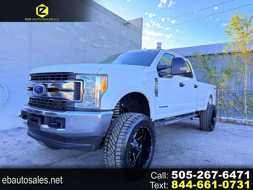 2017 Ford F-350 Super Duty XLT Crew Cab LB 4WD