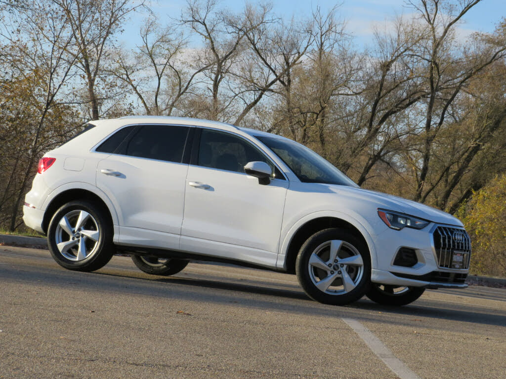 2021 Audi Q3 quattro Premium 40 TFSI