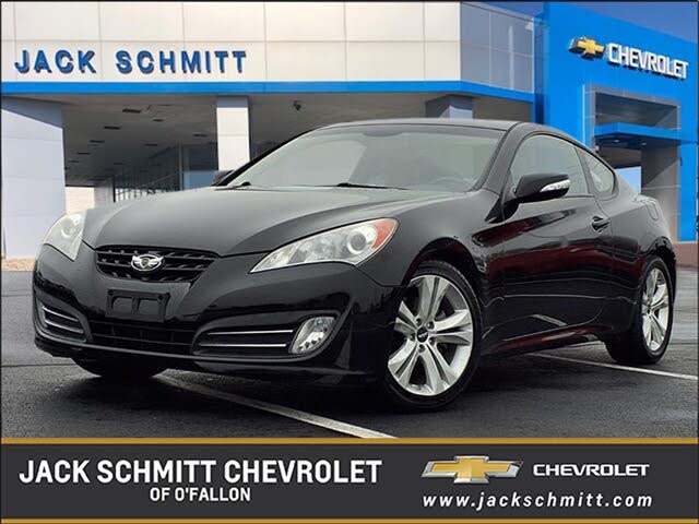 2010 Hyundai Genesis Coupe 3.8 Grand Touring RWD with Navigation