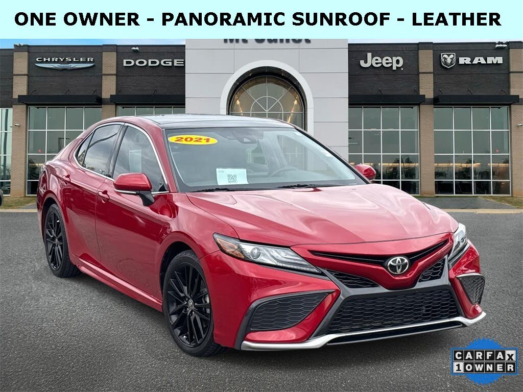 2021 Toyota Camry XSE FWD
