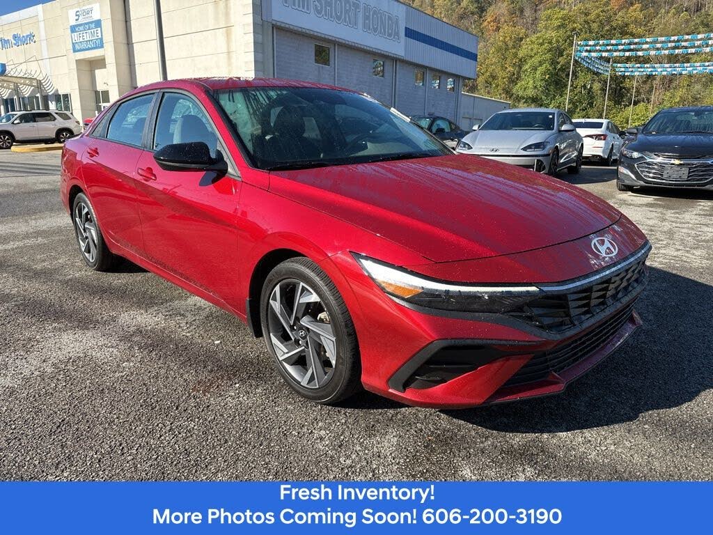 2025 Hyundai Elantra SEL Sport FWD