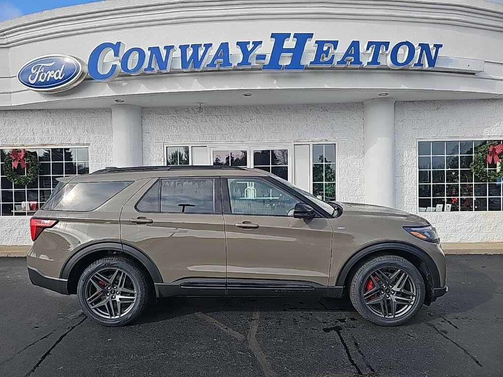 2026 Ford Explorer ST-Line AWD