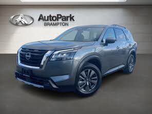 Nissan Pathfinder SV 4WD